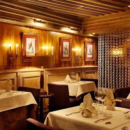 Le Saint Joseph Hotel 5*
