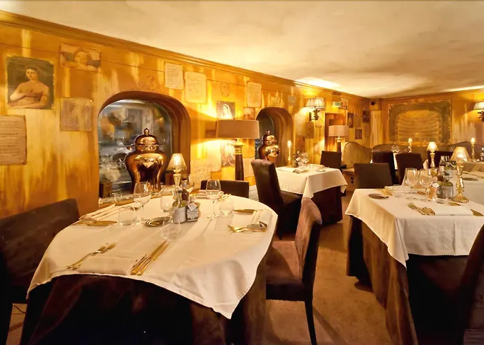 Le Saint Joseph Hotel